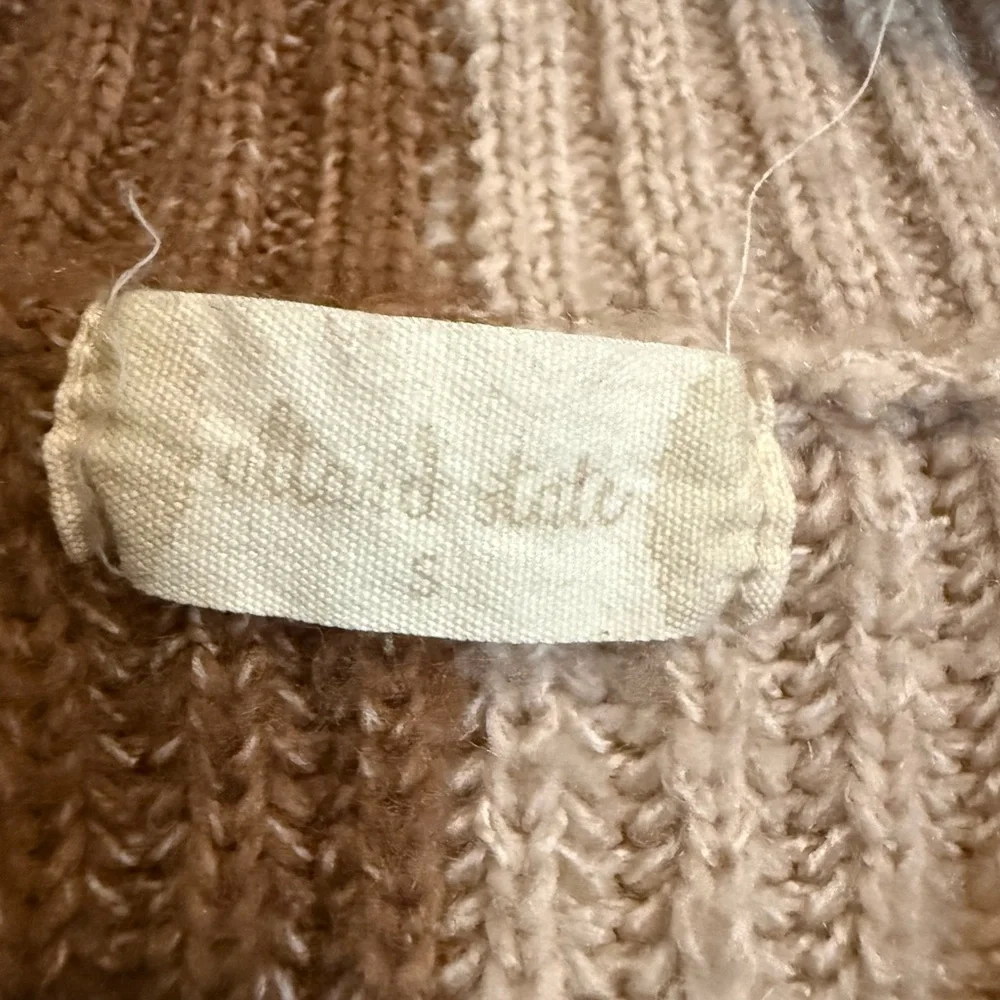 Altar'd State Two-Tone Ribbed V-Neck Sweater — Brown & Beige - Picture 3 of 3